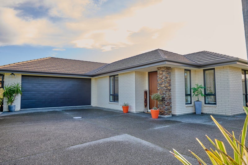 7 Makawe Roa Street, Marshland, Christchurch - Carousel 1
