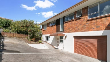 24A Stranolar Drive, Mount Roskill, Auckland - Carousel 1