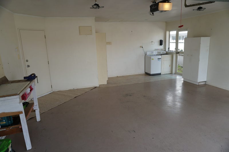 2/43 Kilimanjaro Drive, Northpark, Auckland - Carousel 27