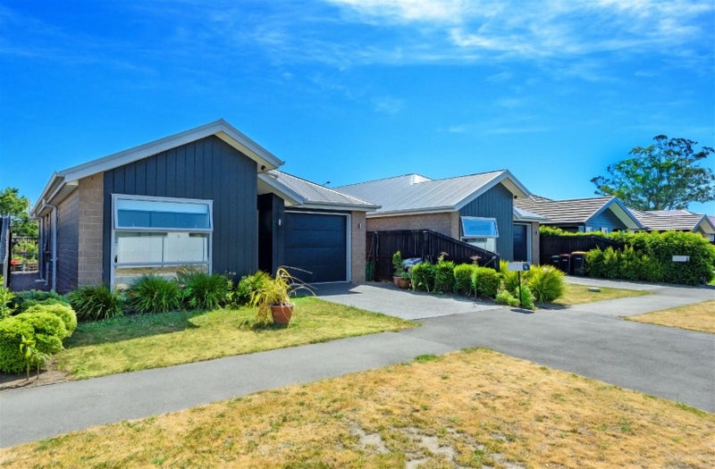 40 Horoeka Street, Russley, Christchurch - Carousel 1