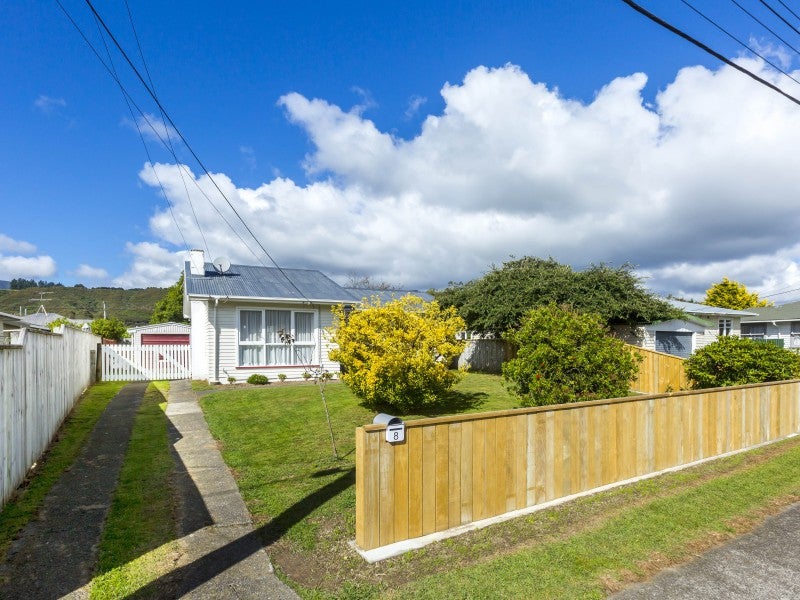 8 Benge Crescent, Clouston Park, Upper Hutt - Carousel 19