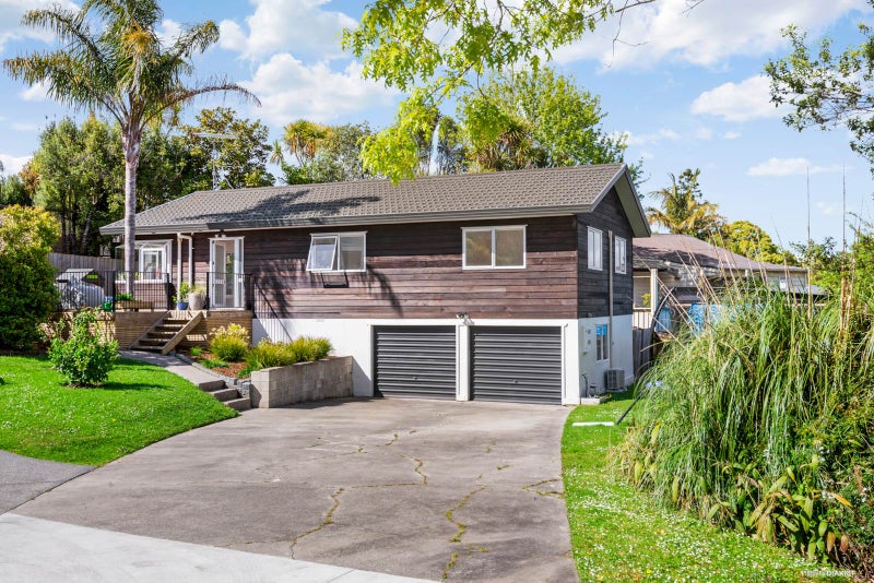 22 Springtime Crescent, Stanmore Bay, Whangaparaoa - Carousel 1