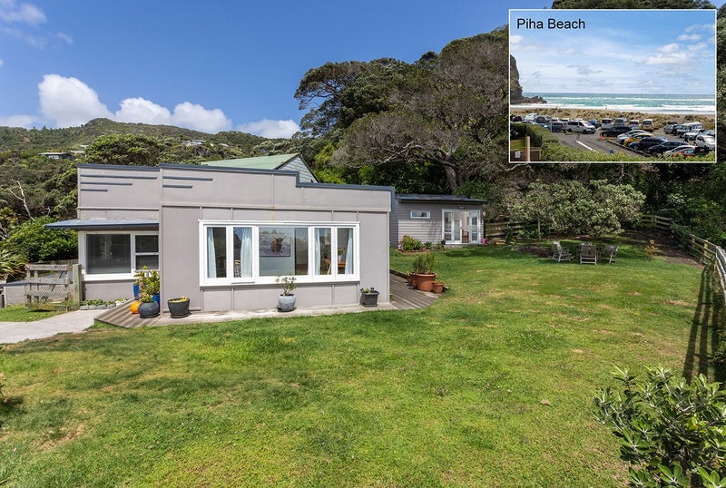 60 Beach Valley Road, New Lynn - Carousel 1