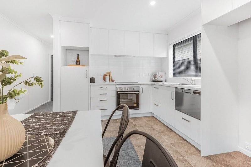 6/9 Beverley Crescent, Hillcrest, Hamilton - Carousel 2