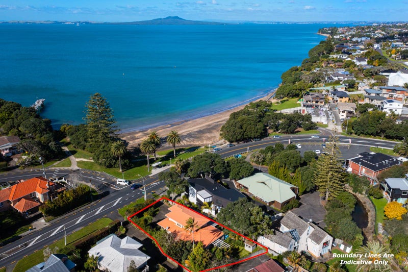 482 Beach Road, Murrays Bay, Auckland - Carousel 1