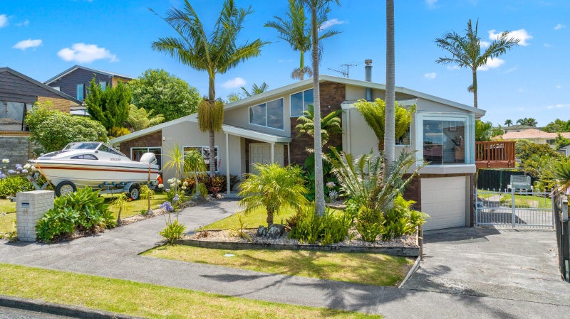 44 Westpark Drive, West Harbour, Auckland - Carousel 2