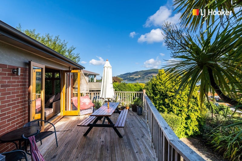10 Castlewood Road, Company Bay, Dunedin - Carousel 11