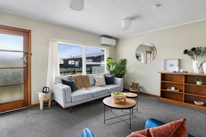 2/205 Nile Street East, Maitai, Nelson - Carousel 2