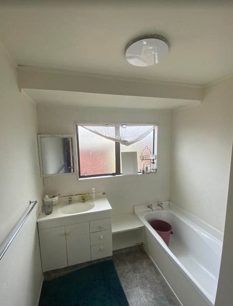 2/15 Regent Street, Papatoetoe, Auckland - Carousel 7