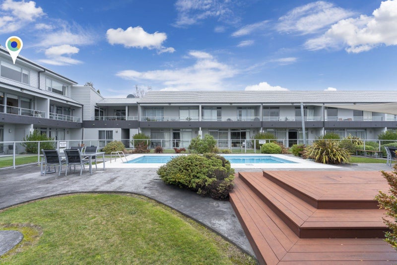 300 Lake Terrace, Two Mile Bay, Taupo - Carousel 2