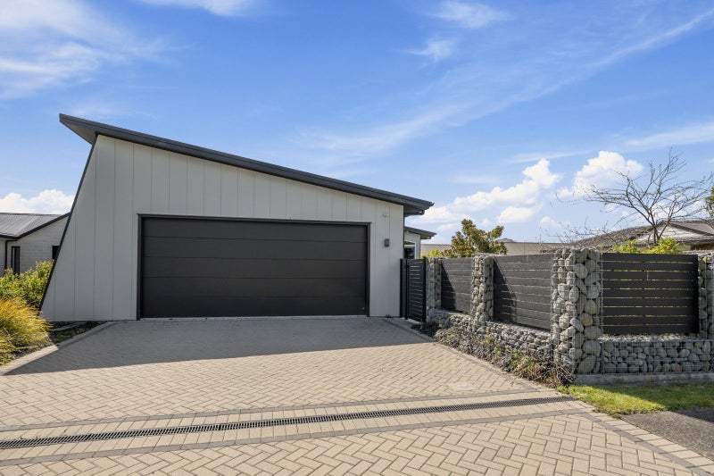 18 Lakemere Way, Taupo - Carousel 2