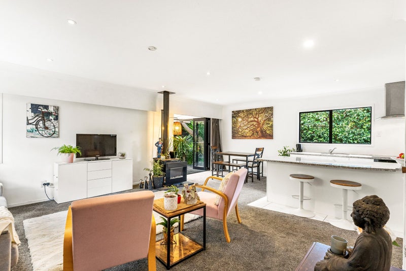 2/3 Price Crescent, Mount Wellington, Auckland - Carousel 2