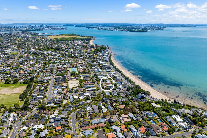 2/40 Speight Road, Kohimarama, Auckland - Carousel 2