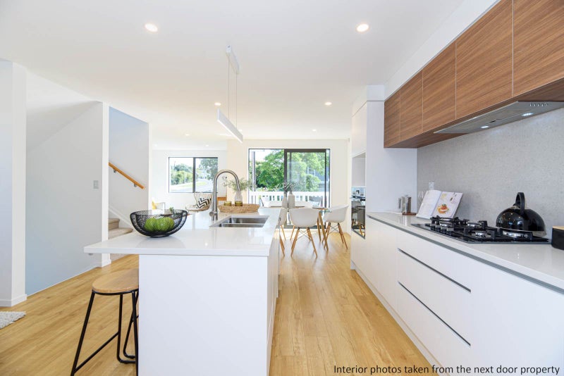 98 Rosamund Avenue, New Windsor, Auckland - Carousel 1