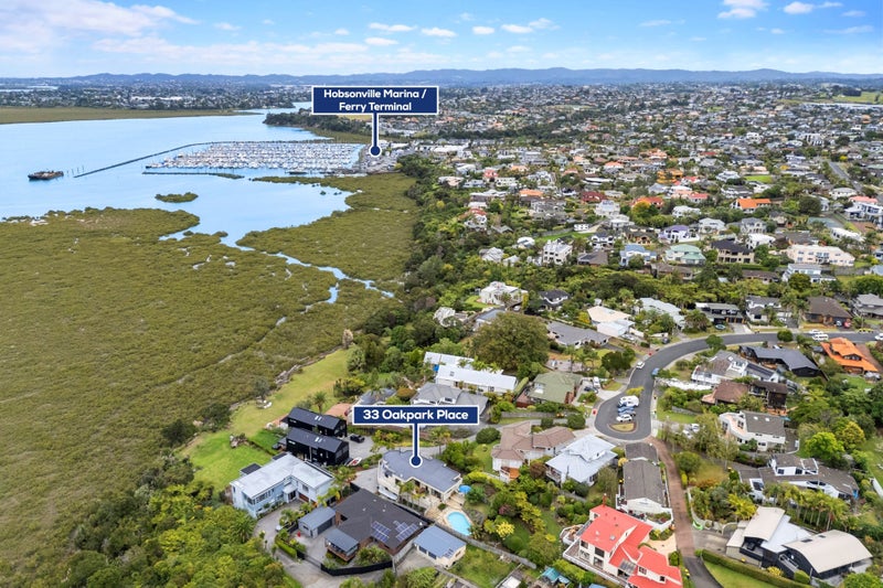 33 Oakpark Place, West Harbour, Auckland - Carousel 2
