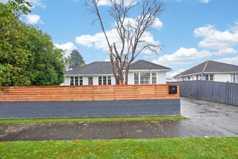 43 Routley Crescent, Elderslea, Upper Hutt - Carousel 24