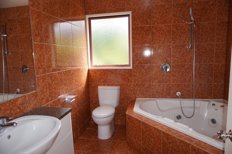 2/72 Heathcote Road, Castor Bay, Auckland - Carousel 15