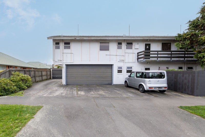 81 Fairfield Avenue, Addington, Christchurch - Carousel 2