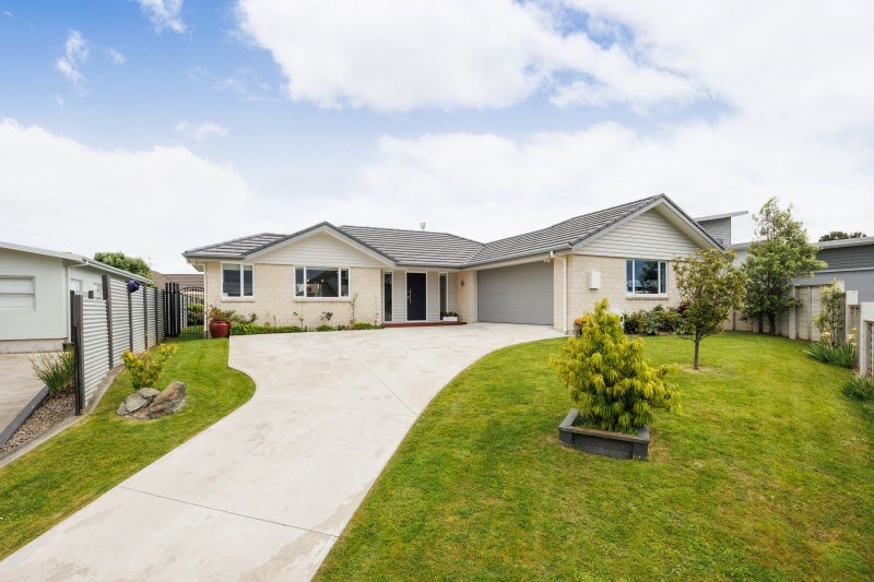 3 Tennyson Avenue, Kelvin Grove, Palmerston North - Carousel 28