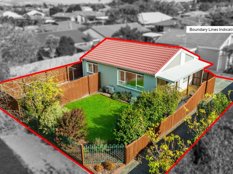 201A Queenspark Drive, Parklands, Christchurch - Carousel 1