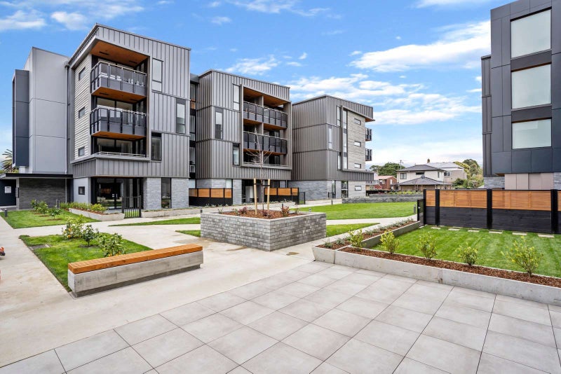 301/70 Victoria Street, Onehunga, Auckland - Carousel 1