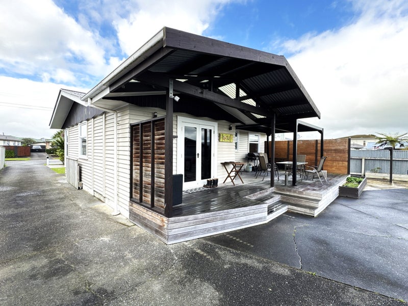 26 Peters Avenue, Cloverlea, Palmerston North - Carousel 2