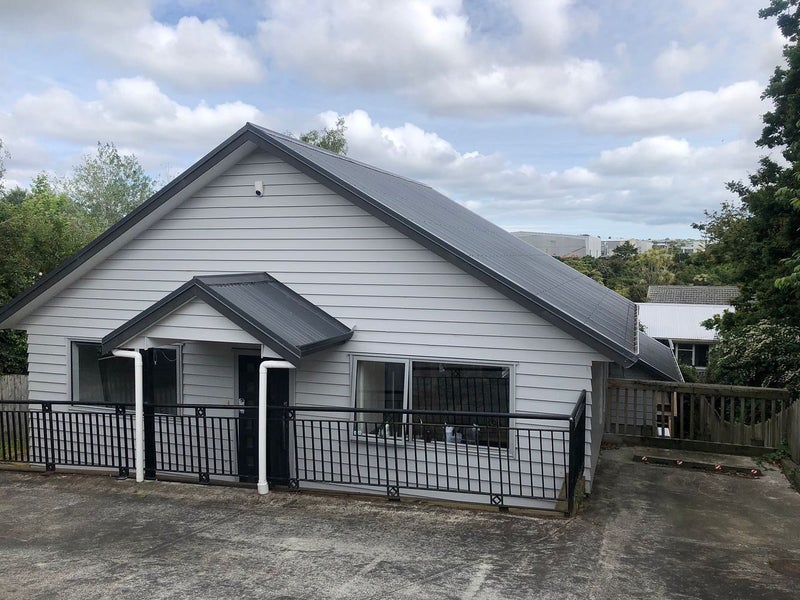 7A Seymour Road, Sunnyvale, Auckland - Carousel 1