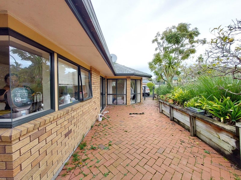 10 Pukatea Avenue, Albany, Auckland - Carousel 17