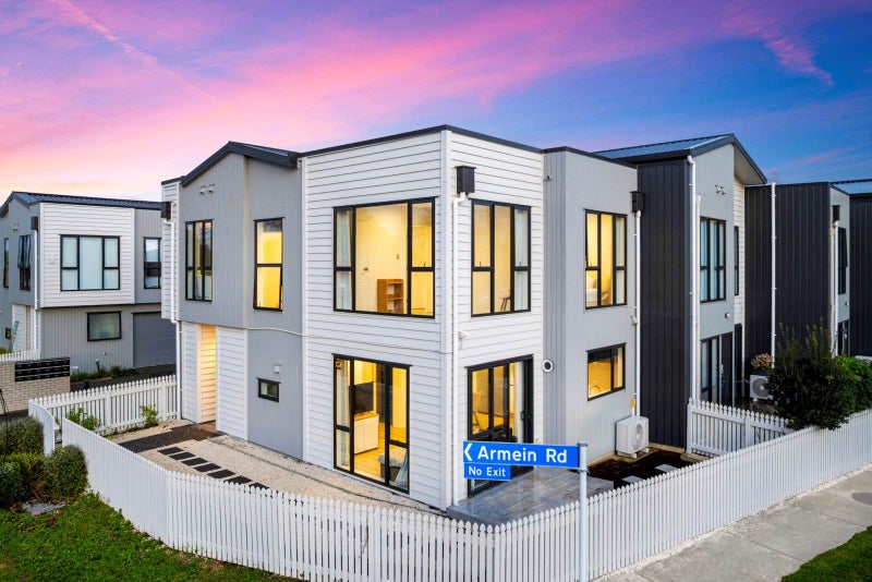 9/4 Dunkirk Road, Panmure, Auckland - Carousel 2