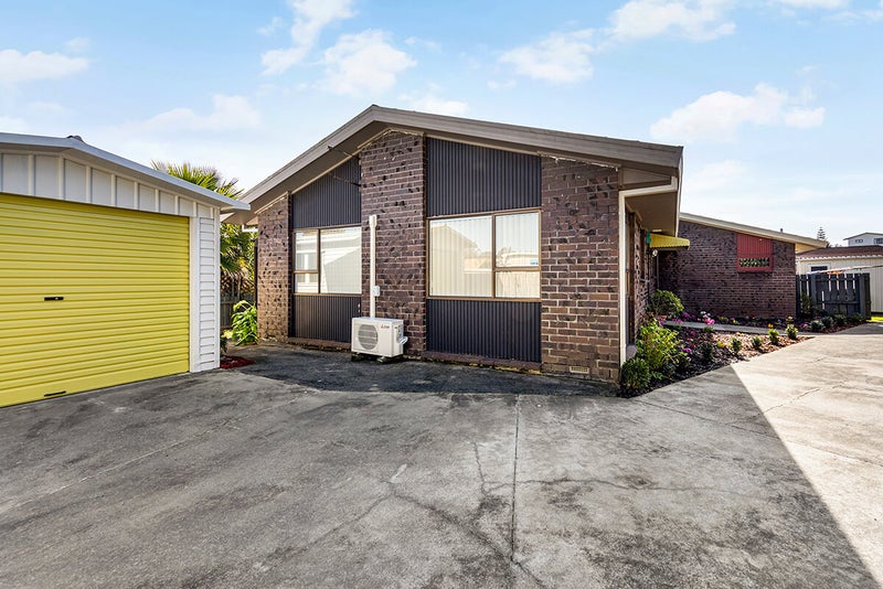 2/4 Andes Place, Lynfield, Auckland - Carousel 2