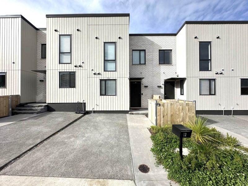 12 Harlow Crescent, Glen Innes, Auckland - Carousel 2