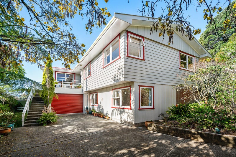 5 Denbigh Way, Wilton, Wellington - Carousel 1