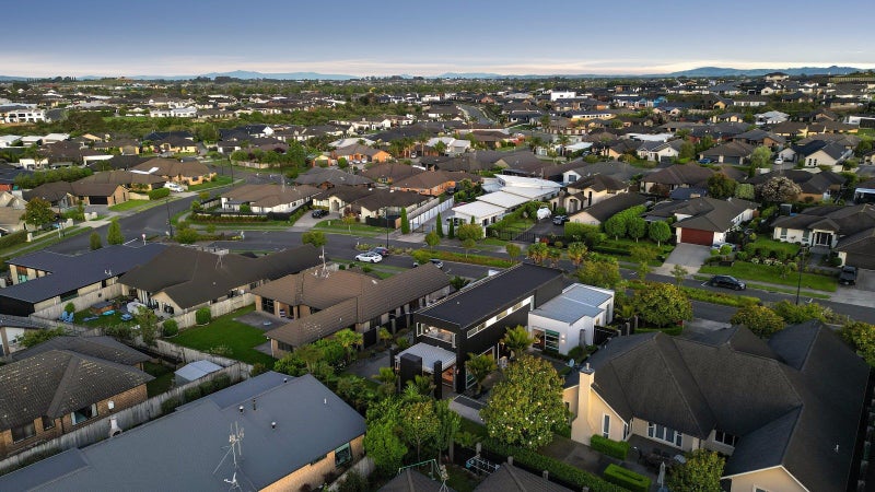 7 Woodridge Drive, Flagstaff, Hamilton - Carousel 30