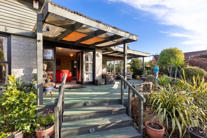 17 Ingrid Street, Parklands, Christchurch - Carousel 1