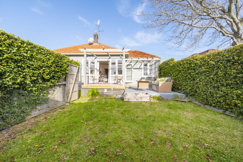 13 Tahapa Crescent, Meadowbank, Auckland - Carousel 2