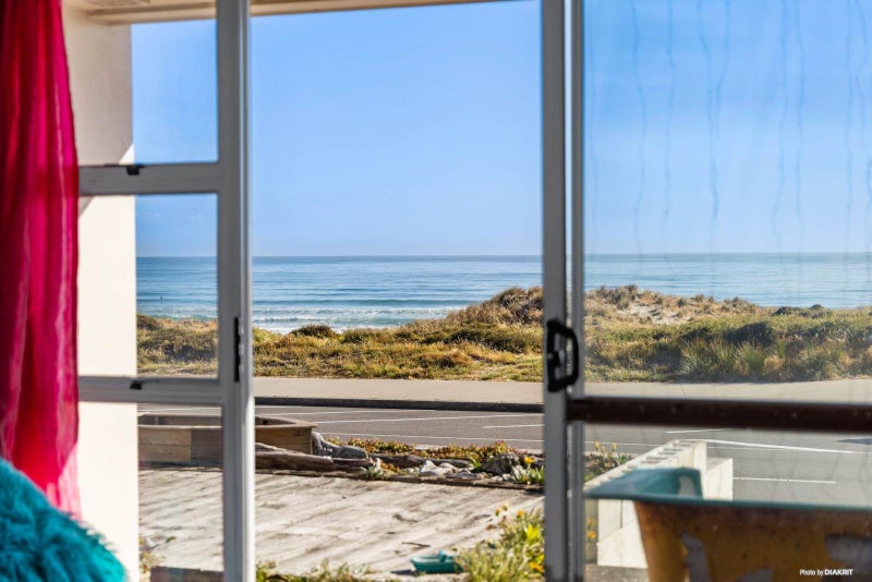 204B MARINE PARADE, Mount Maunganui, Tauranga - Carousel 1