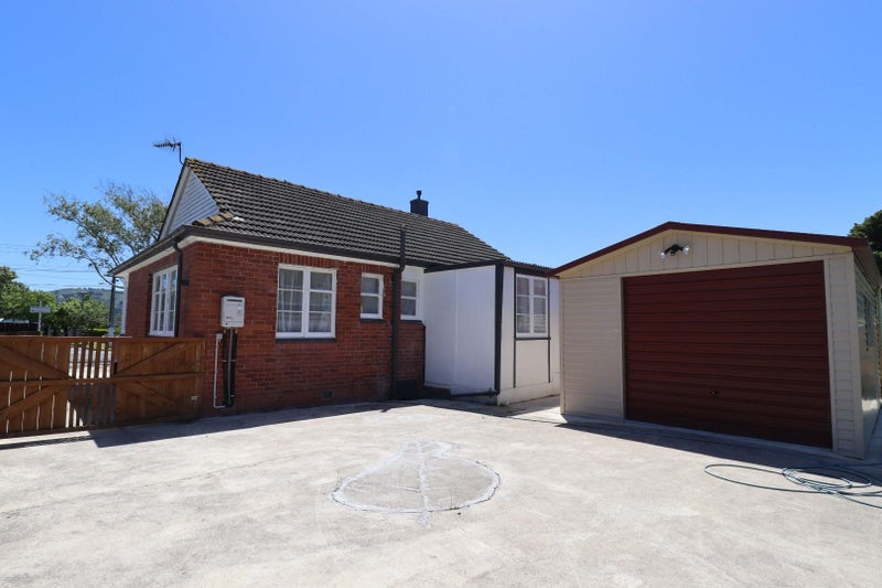218 Naenae Road, Naenae, Lower Hutt - Carousel 14
