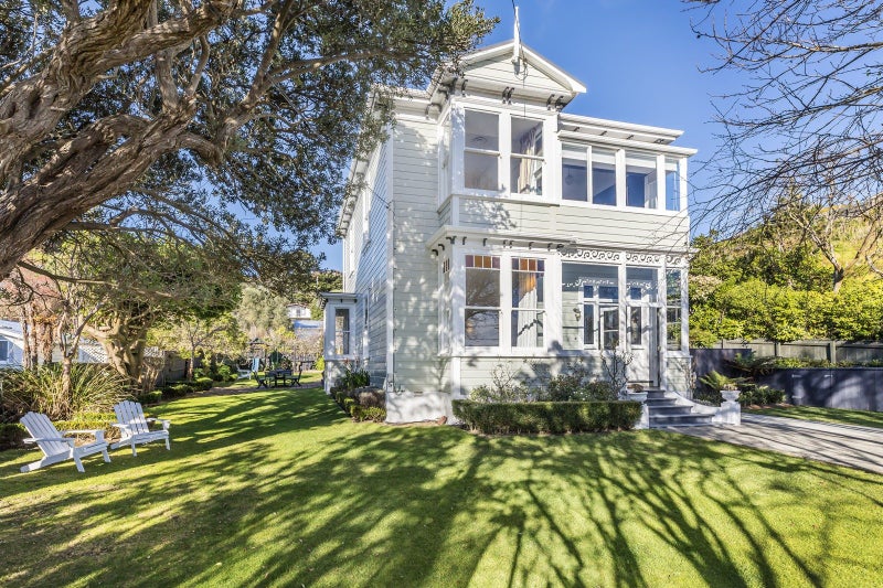 52 Ira Street, Miramar, Wellington - Carousel 1