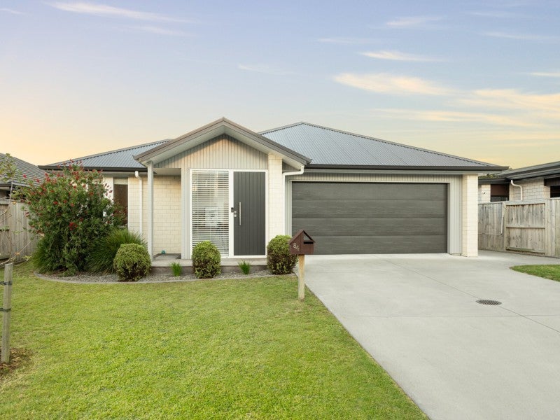 84 Awataha Crescent, Pyes Pa, Tauranga - Carousel 1