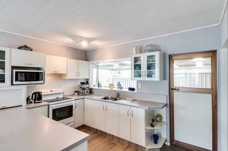 28 Galway Street, Tamatea, Napier - Carousel 2