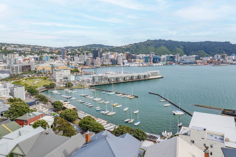 71 Hawker Street, Mount Victoria, Wellington - Carousel 2