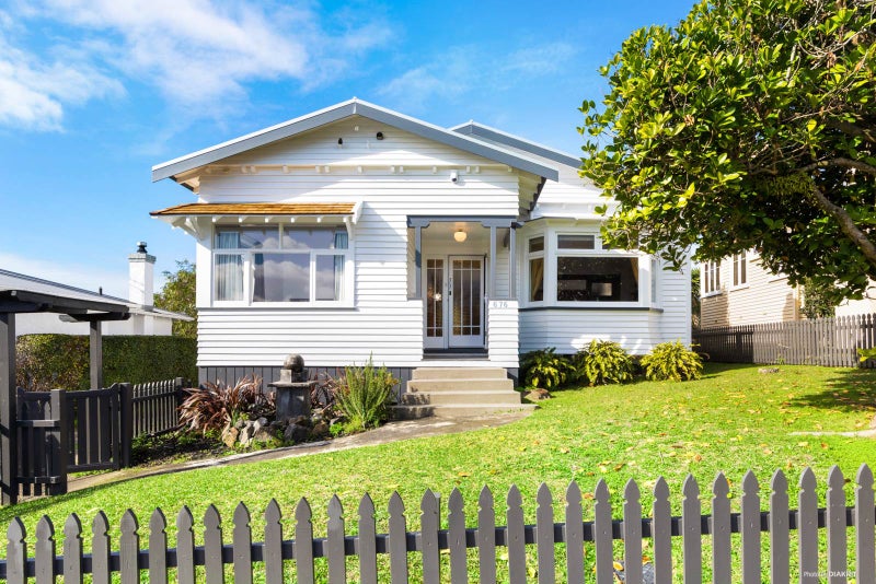 676 Sandringham Road, Sandringham, Auckland - Carousel 1