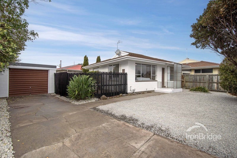 2 Leda Place, North New Brighton, Christchurch - Carousel 1