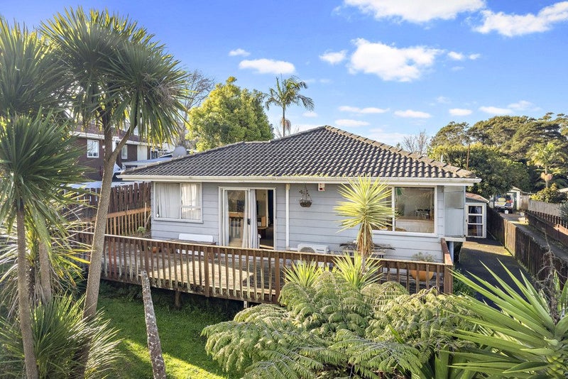 30 Newham Place, Henderson, Auckland - Carousel 1