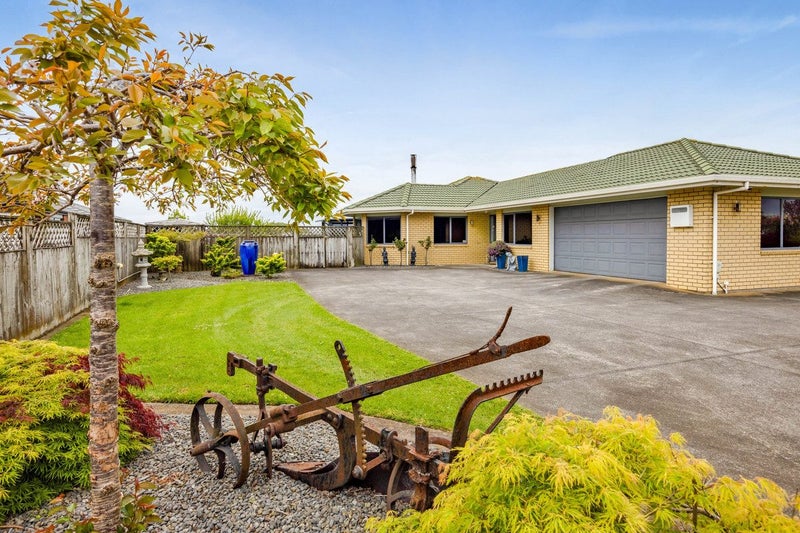12 Fantham Street, Hawera - Carousel 1