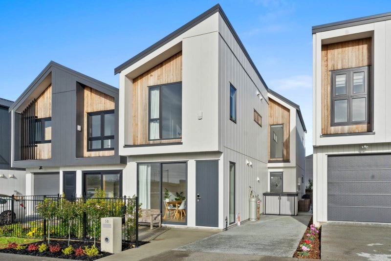 58 Tahetoka Street, Westgate, Auckland - Carousel 2