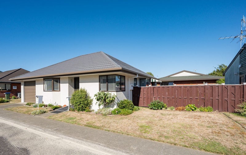 6 De Cesare Way, The Wood, Nelson - Carousel 2