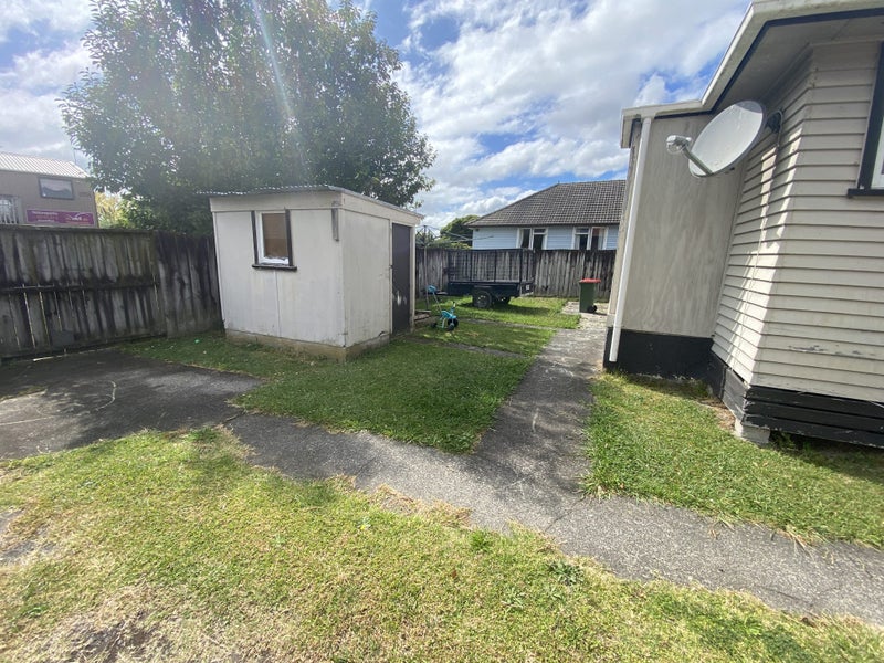 29 Montgomery Crescent, Bader, Hamilton - Carousel 12