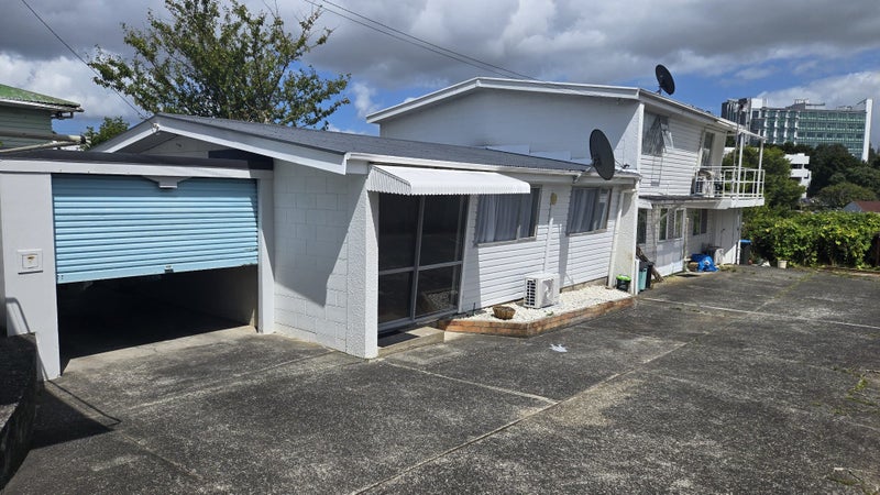 2/21 Euston Road, Sandringham, Auckland - Carousel 1