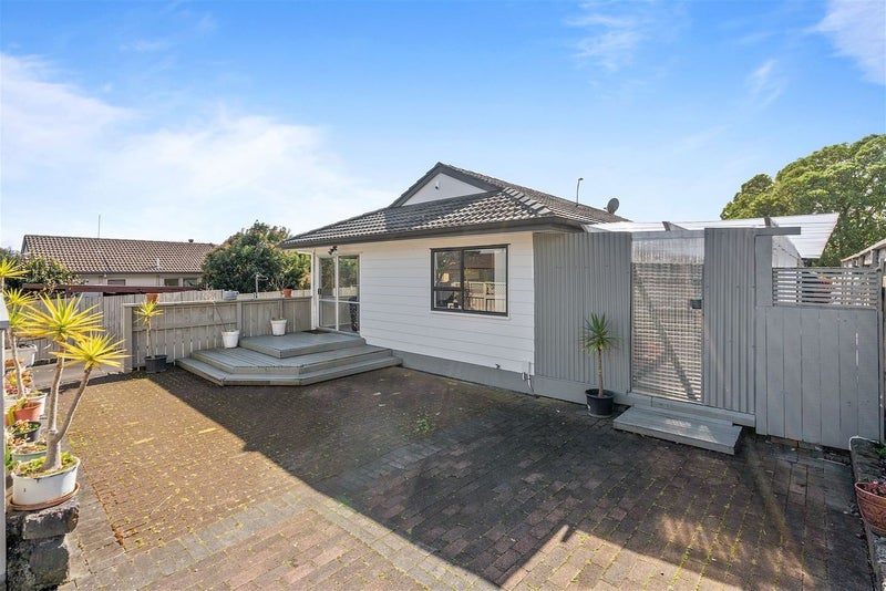 13 Kopu Place, Clendon Park, Auckland - Carousel 2